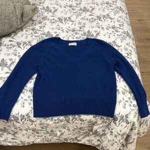 Old Navy Women's Deep Blue V-Neck Sweater
